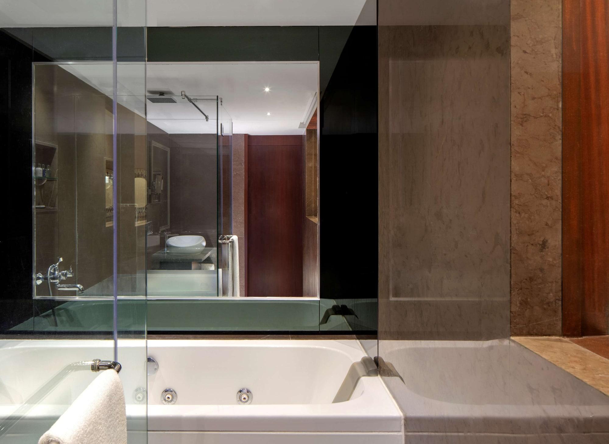 Radisson Blu Atria होटल Bangalore